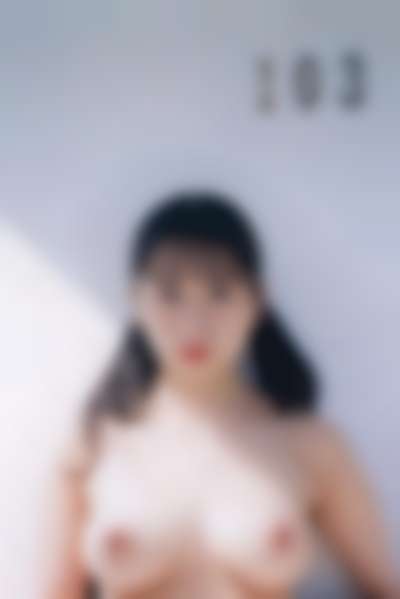 Kamimura Hinano - shows tits