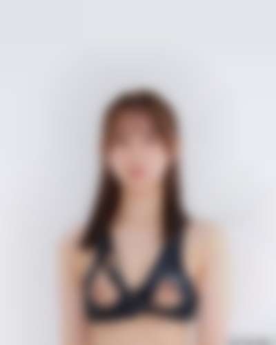 Suzuki Ayane - shows tits