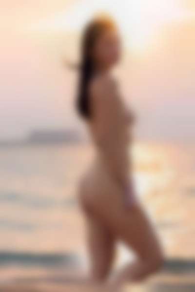 Endo Sakura - nude