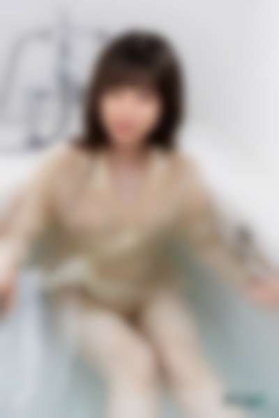 Hashimoto Kanna - shows tits