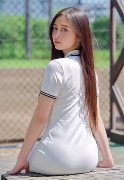 Inoue Nagi - shows pussy