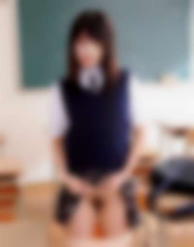 Hashimoto Kanna - shows pussy