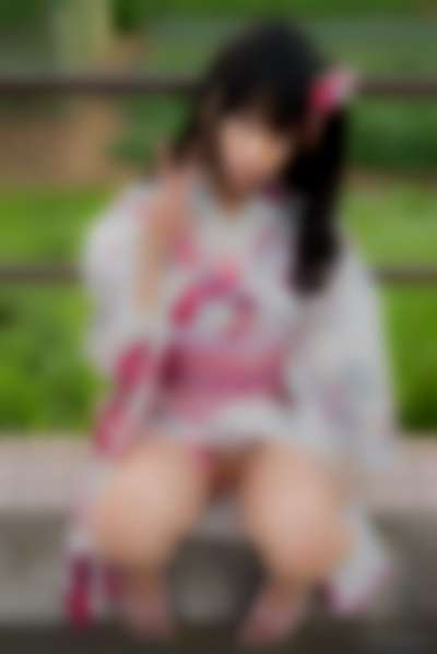 Hashimoto Kanna - shows pussy