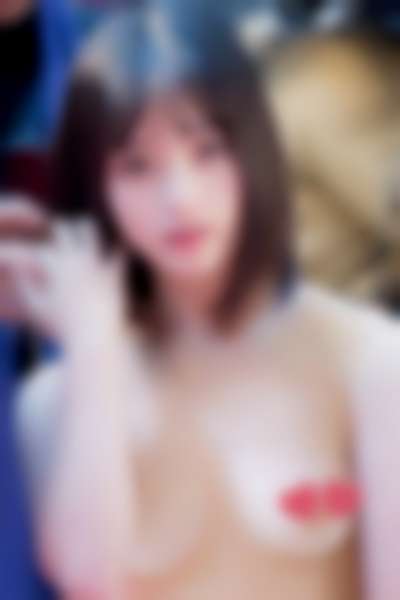 Hashimoto Kanna - shows tits